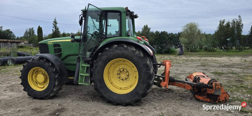 Ciągnik JOHN DEERE 6630 Premium 4x4 151 przedni Napęd 4x4 John Deere Łomianki Dolne
