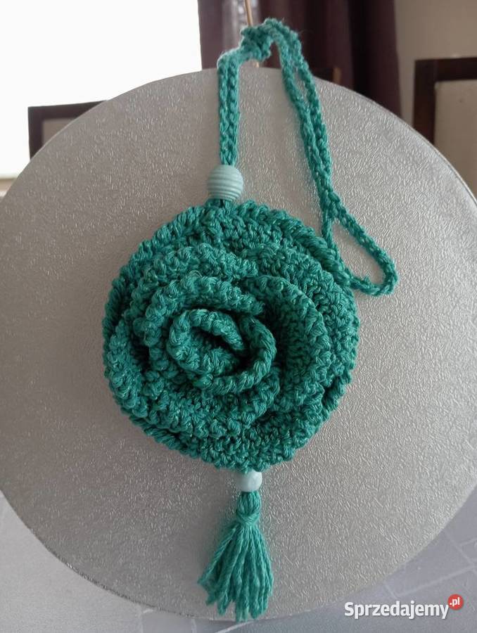 Wisiorek róża sprzedam