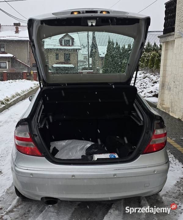 MercedesBenz Klasa C W203 18 MERCEDES C180 Wieliczka sprzedam
