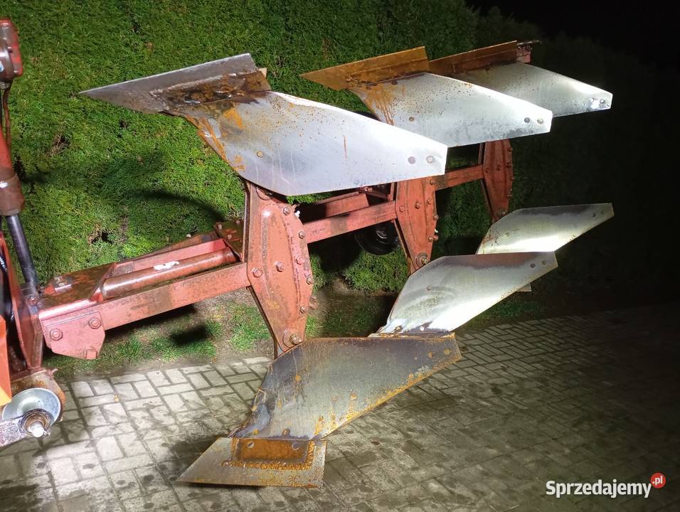 Pług 3 skibowy obrotowy Rzeszów sprzedam