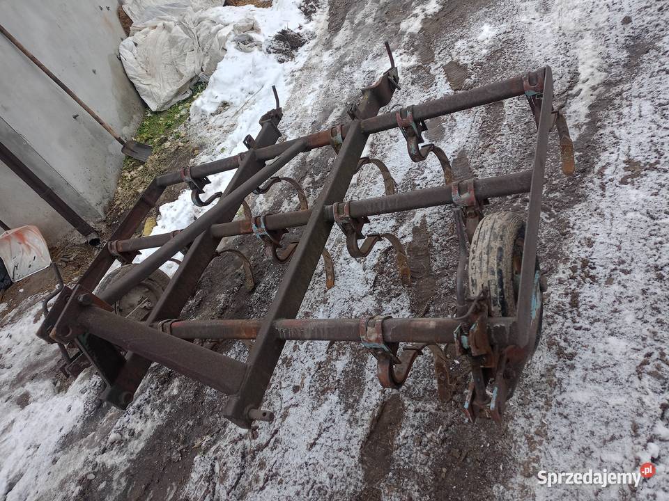 Kultywator oryginalny ciągnikowy Kultywatory Gwizdów