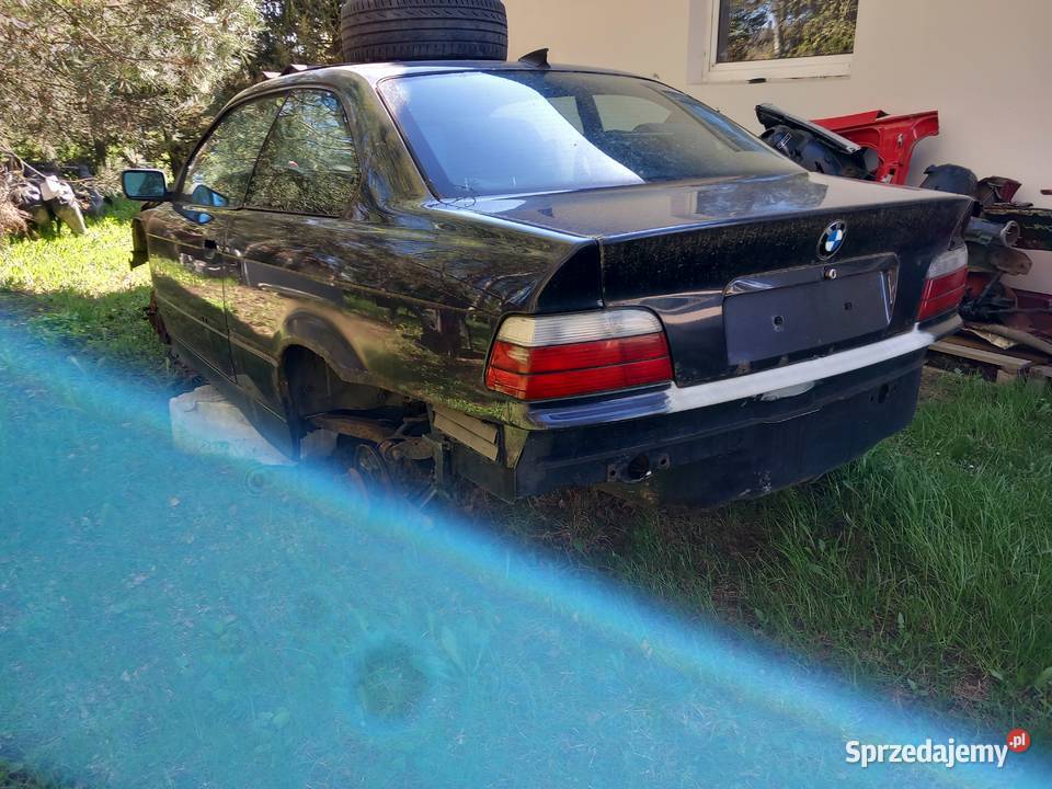 BMW e36 coupe błotik tył lewy prawy Pas tylny Rok produkcji 1996 Brzozów