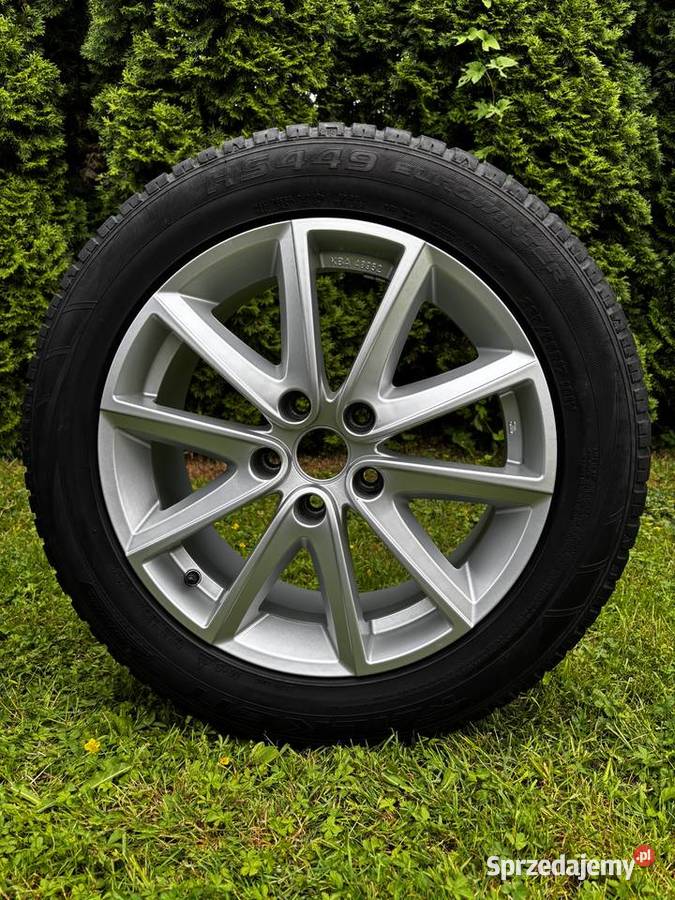 Felgi aluminiowe z oponami Mazda Samochodowe