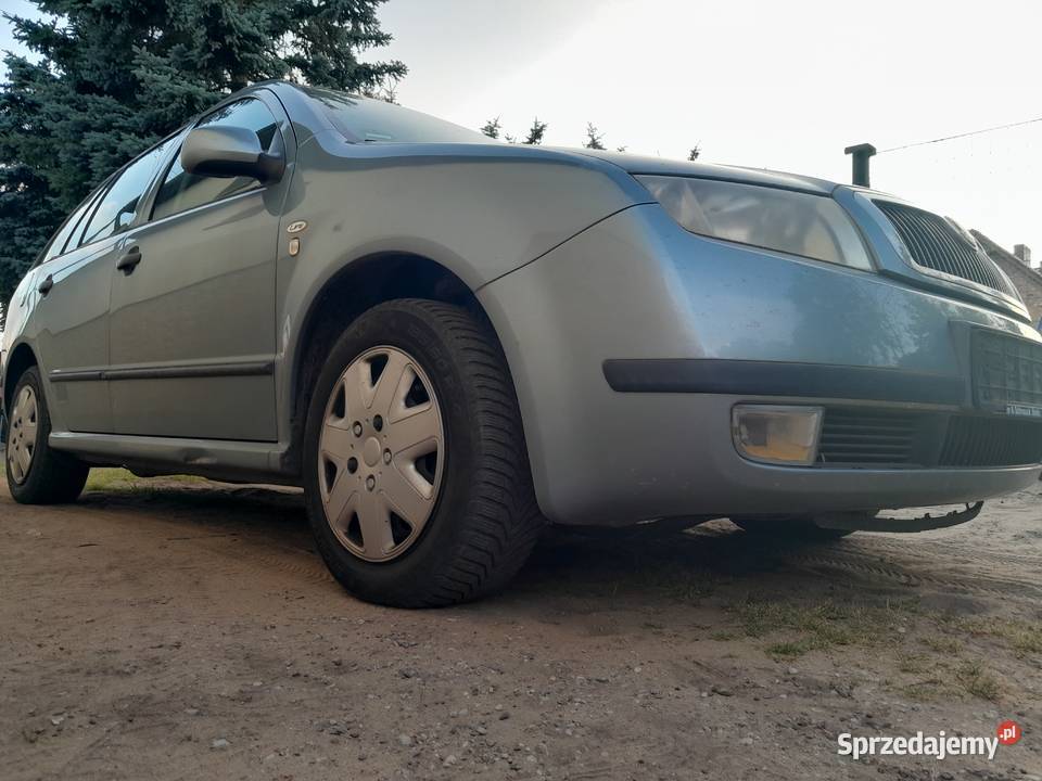 Skoda Fabia 14 benzyna 90 2002r Kombi z de klima radio Wronki sprzedam