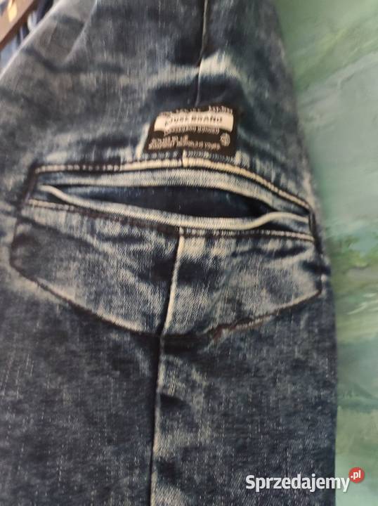 krótkie spodenki do kolan szorty bermudy spodnie