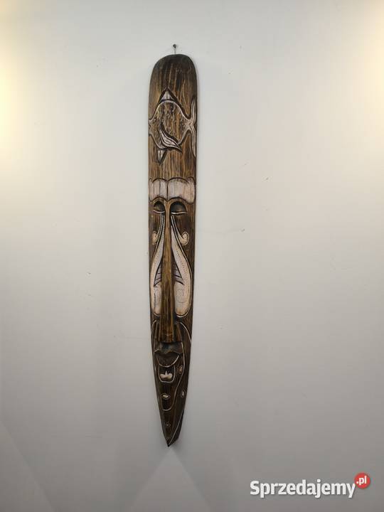 Piękna maska etniczna wisząca Łódź