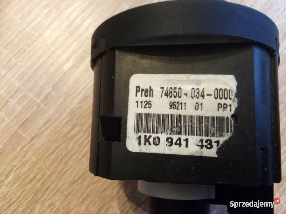 Różne części wnętrza WV golf 5 sprzedam