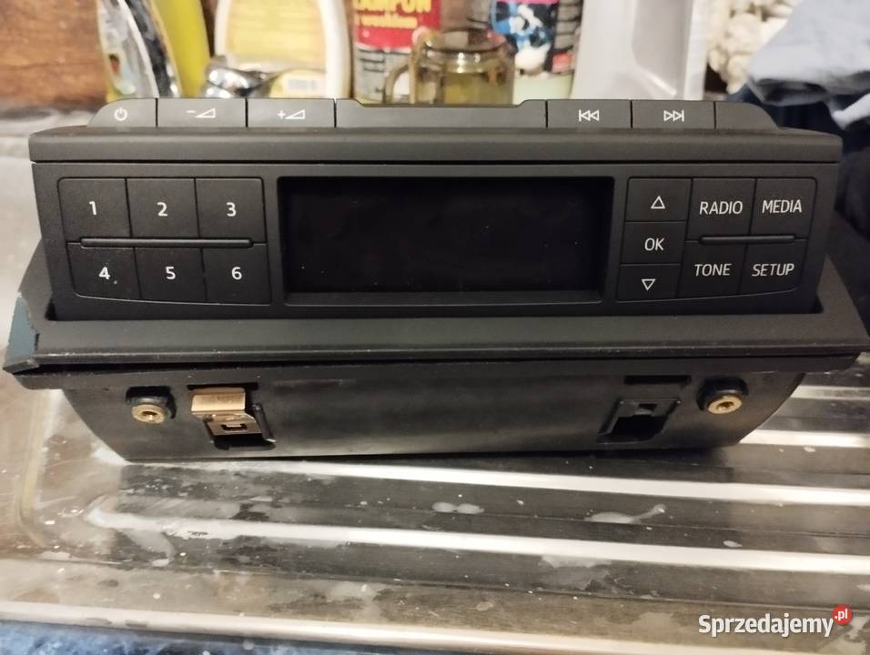 RAUDI A3 8V PANEL RADIA WYŚWIETLACZ RAMKA 13 Kłodzko