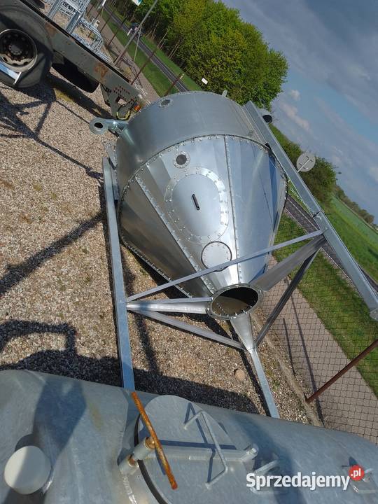 Silos paszowy lejowy 15202530 ton Ełk