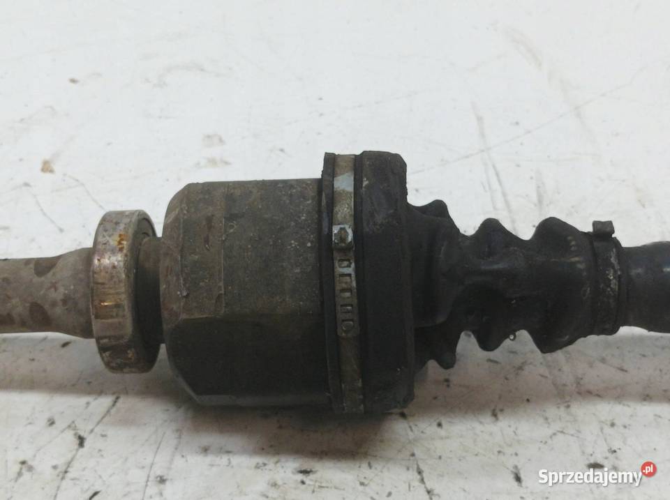 PÓŁOŚ PRAWY PRZÓD 20 DCI 8200618168 Renault Rok produkcji 2008