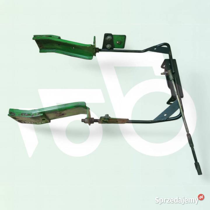 Mocowanie maski RE65617 silnika John Deere 7700 Wilkowo