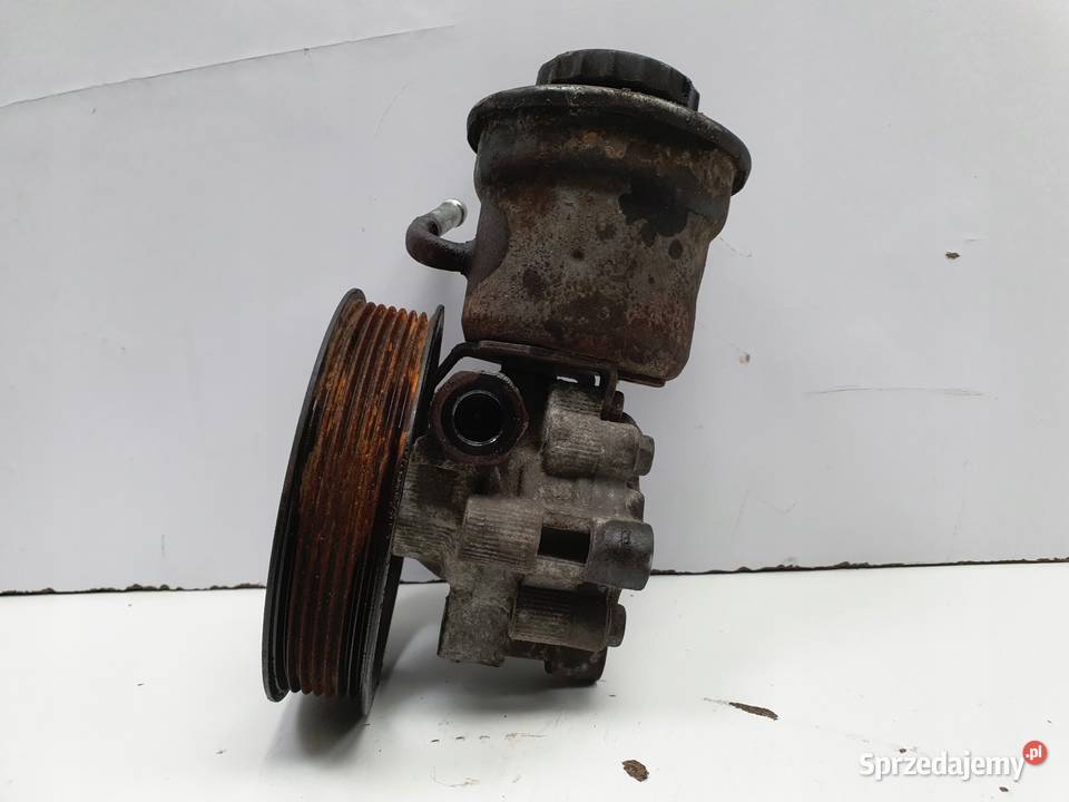 Toyota Avensis T25 20 D4D POMPA WSPOMAGANIA osobowe Pompy wspomagania lubelskie Chełm