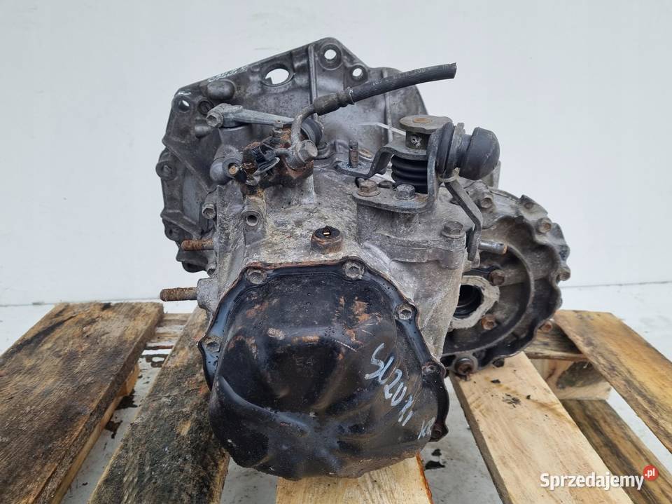 Suzuki Liana 16 16V SKRZYNIA BIEGÓW manualna osobowe Podzespoły skrzyń biegów Chełm