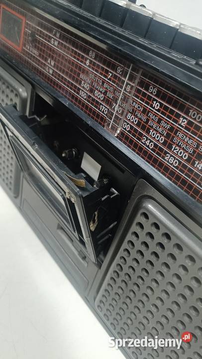 PARAT 7045 Radiomagnetofon przenośny