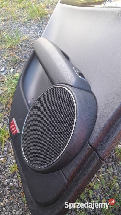 Boczki tapicerka skóra czarna W204 kombi Rok produkcji 2009 Biłgoraj sprzedam