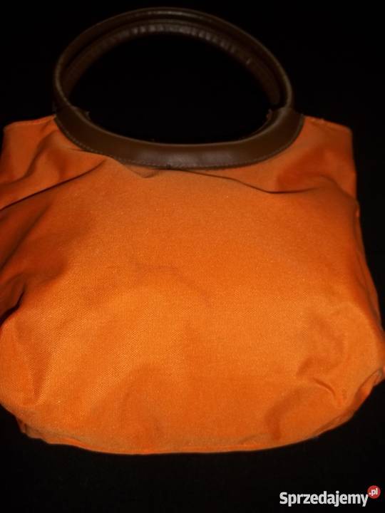 Pomarańczowa kosmetyczka