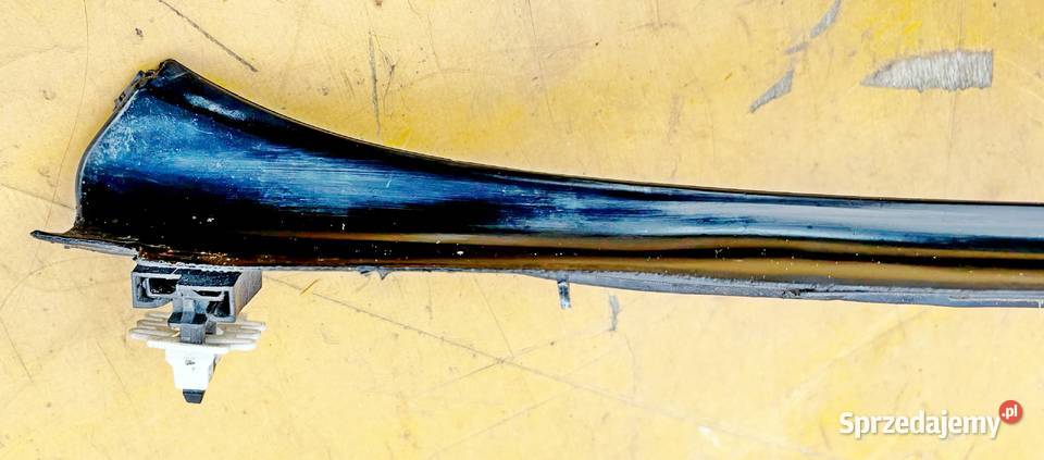 VW GOLF V USZCZELKA LISTWA SZYBY 1K0854320