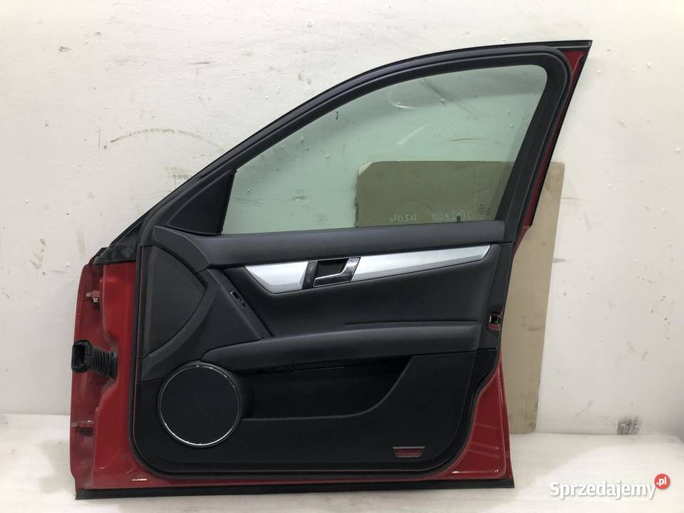 DRZWI PRAWY PRZÓD MERCEDES W204 590