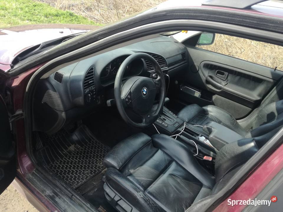 Wnętrze e36 sportsitze e36 touring czarna skóra Rok produkcji 1995 mazowieckie Basinów