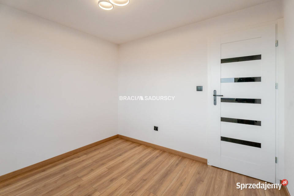 Do sprzedaży mieszkanie 518m2 3 pok Karniowice Rok budowy 1975 sprzedam