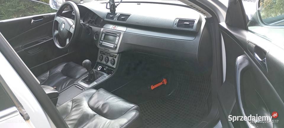 Volkswagen Passat 20 TDi 140czarne skóry grzane diesel