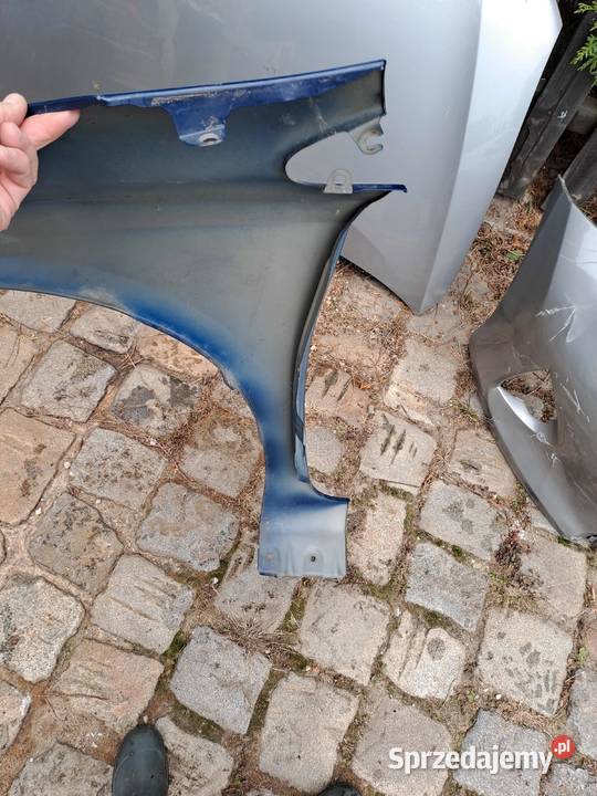 Błotnik prawy przedni Toyota Auris II osobowe Części samochodowe Wilcza sprzedam