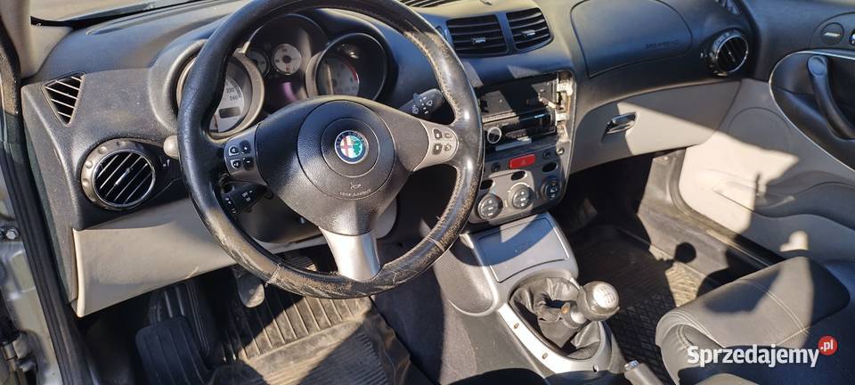 Alfa Romeo GT 19JTD 16V Distinctive nieuszkodzony Piaski Brzóstowskie
