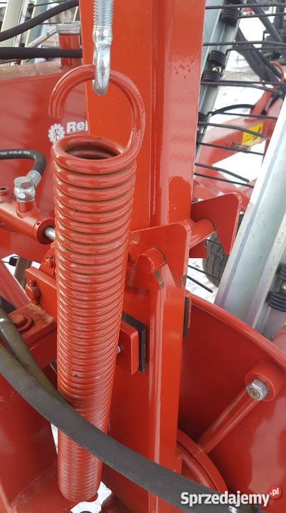 Zgrabiarka grzebieniowa REPOSSI FP 6000 BIG nieuszkodzony Rajgród