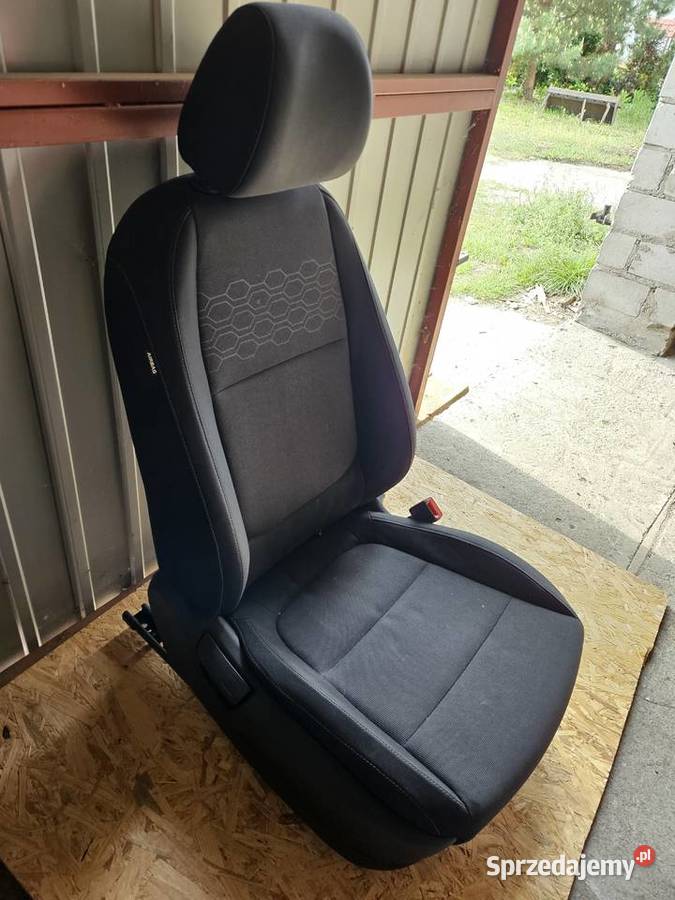 FOTEL PRAWY PRZÓD KIA RIO IV EUROPA