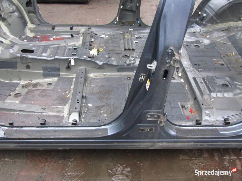 PRÓG SŁUPEK LEWY LEWA BOK 8V5 TOYOTA RAV4 IV lubelskie