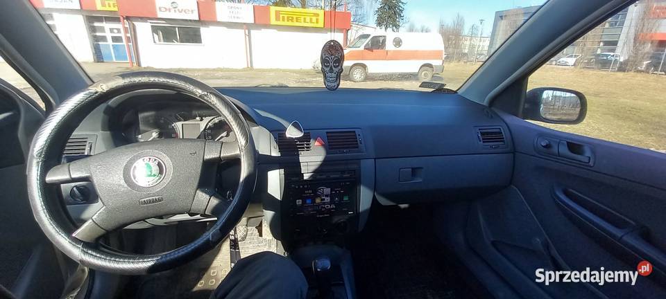 Skoda Fabia 14 benzyna do poprawek Fabia Zgierz sprzedam