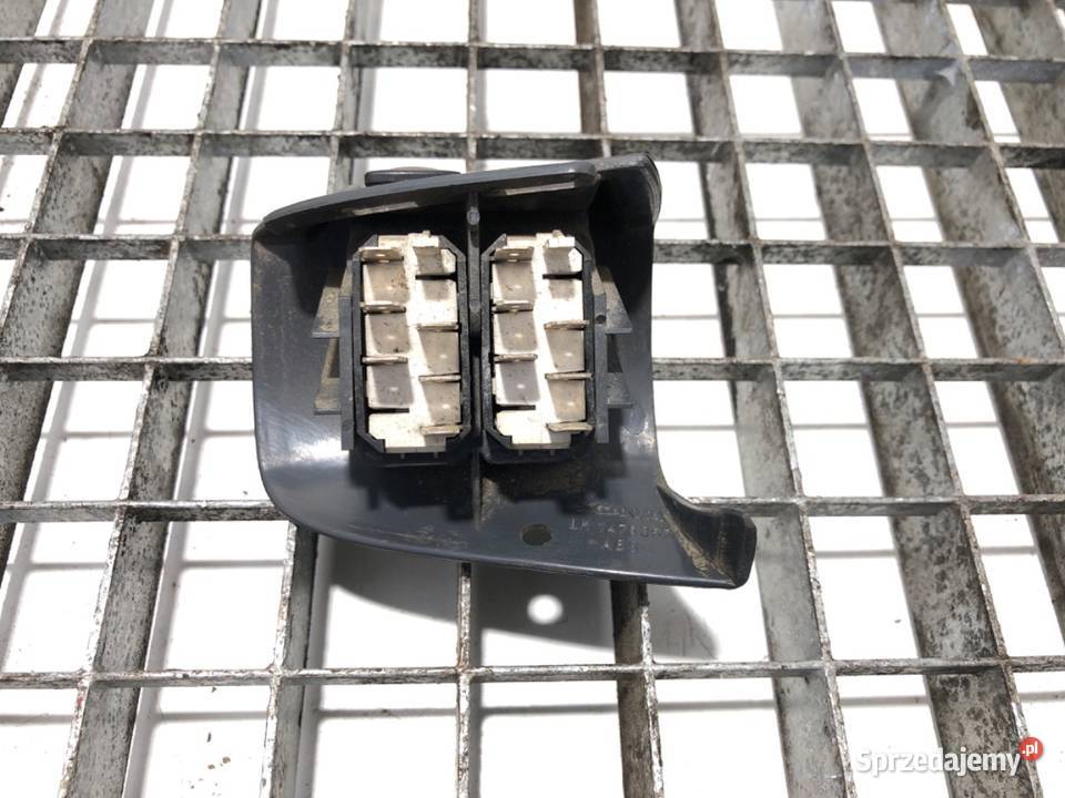 PRZEŁĄCZNIK SZYB LEWY SCANIA 4 series 1476357
