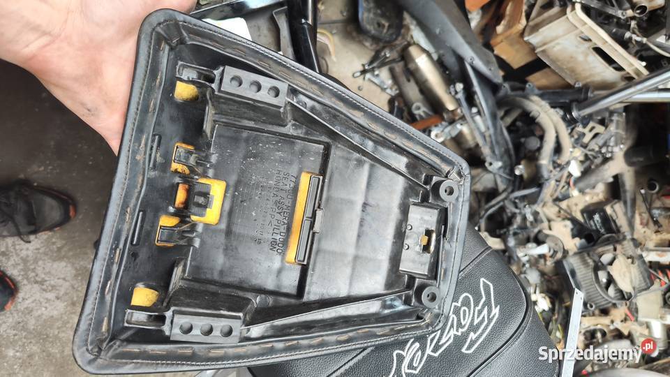 Komplet siodeł kanap honda cbf 500 600 1000 0407 Elementy nadwozia Białystok