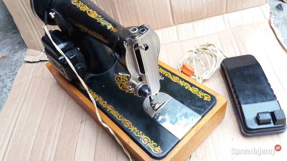 Maszyna do szycia Podolsk PMZ Kalinin 60te lata Płońsk