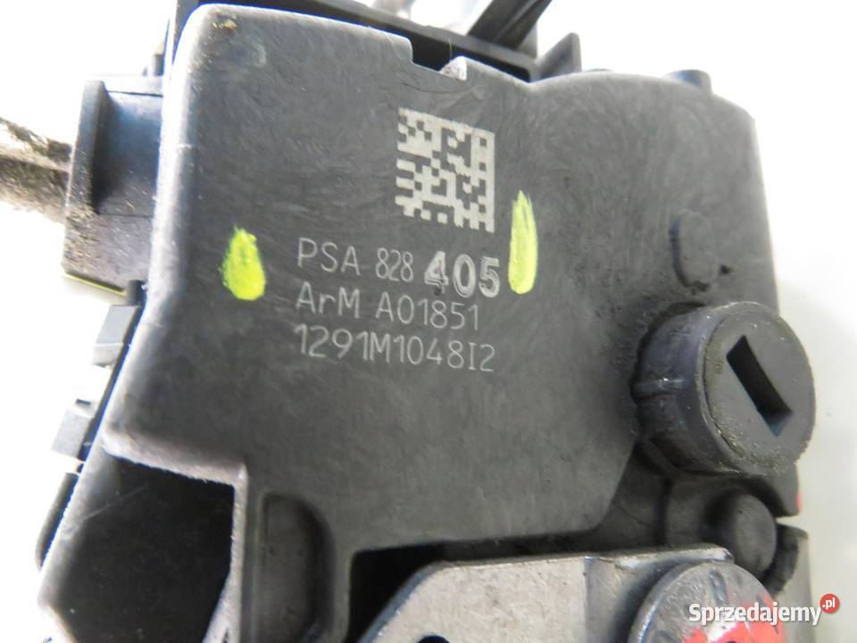 ZAMEK PRAWY PRZEDNI PEUGEOT PARTNER II 828405