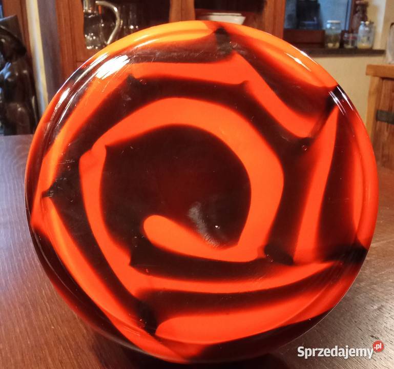 Wazon że szkła opalowego Prusim