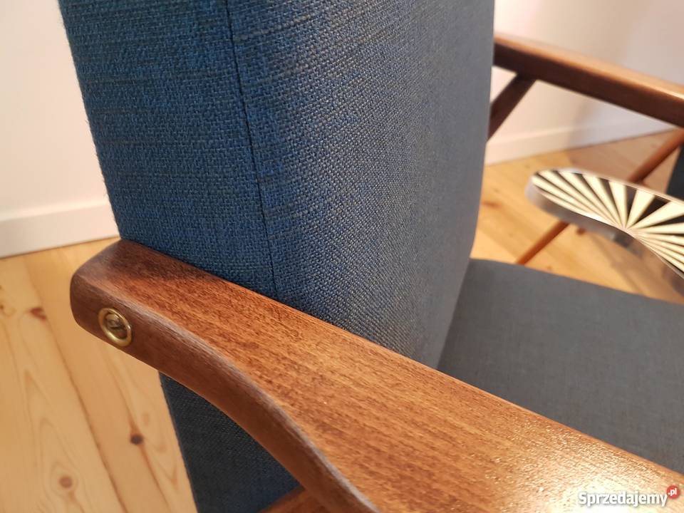 Fotel PRL lisek model B 7727 Radomsko lata 70