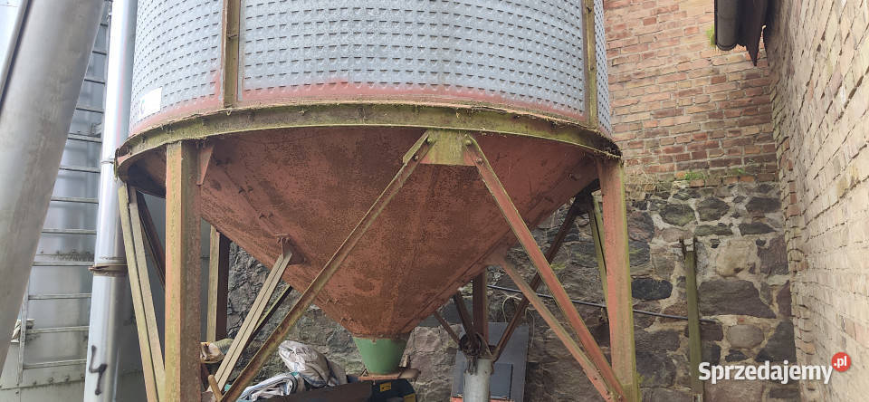 Silos zbożowylejowy samowyładowczy 6m ok 30 m3 zachodniopomorskie Oborzany