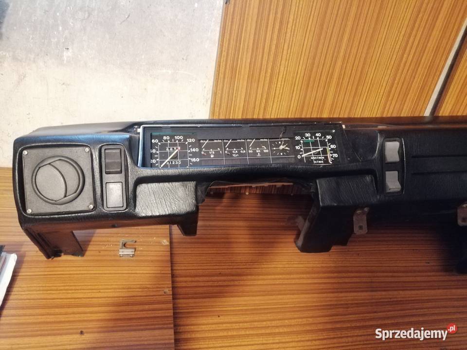 Deska rozdzielcza Polonez Borewicz konsola caro osobowe Części samochodowe mazowieckie Suskowola