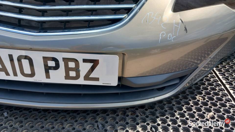 OPEL MERIVA B ZDERZAK PRZÓD Z40W HALOGEN PDC osobowe Zbierkowo