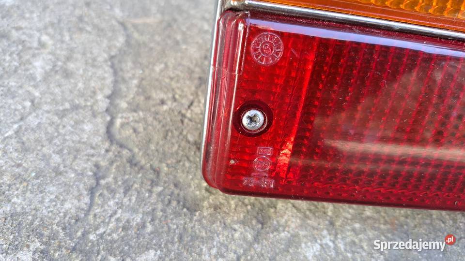 Fiat 125p lampa tył prawa