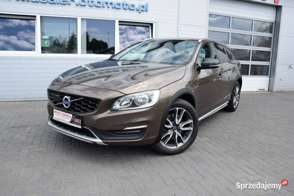 Volvo V60 Cross Country 20 D3 Summum 100 Hrubieszów