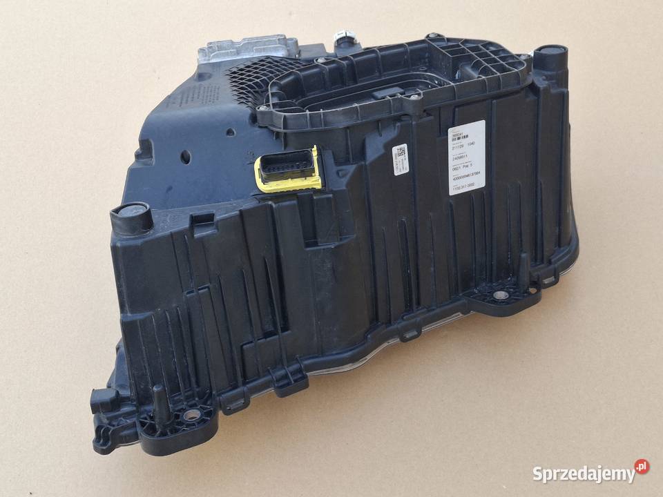 VOLVO FH5 FH 5 REFLEKTOR LEWY FULL LED LAMPA Bieleń sprzedam