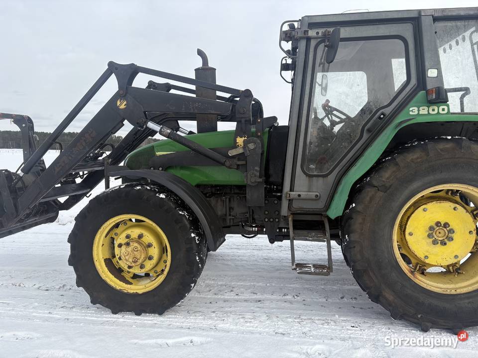 Sprzedam John Deere 3200