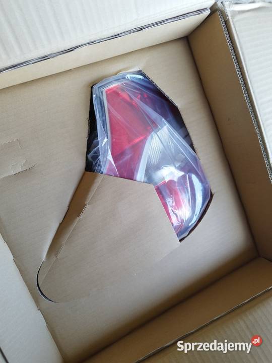 LAMPA TYLNA PRAWA EUROPA 84912SG001 lubelskie Wożuczyn