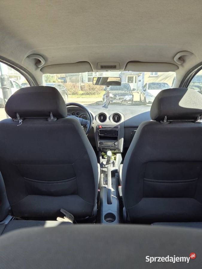 Seat Ibiza 14 benzyna 2006 100 jeździ odpala Łódź