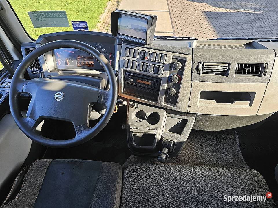 Volvo FL 25012 kontener 4x2 2017 Motoryzacja