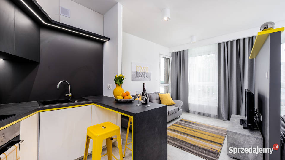 Salon z aneksem sypialnia balkon komorka piwnica Wynajem mazowieckie