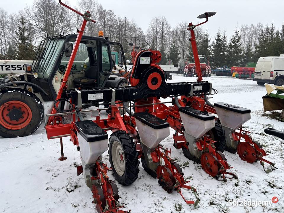 Siewnik do kukurydzy i innych Kuhn 4 rzędowy Kuhn Myszyniec sprzedam