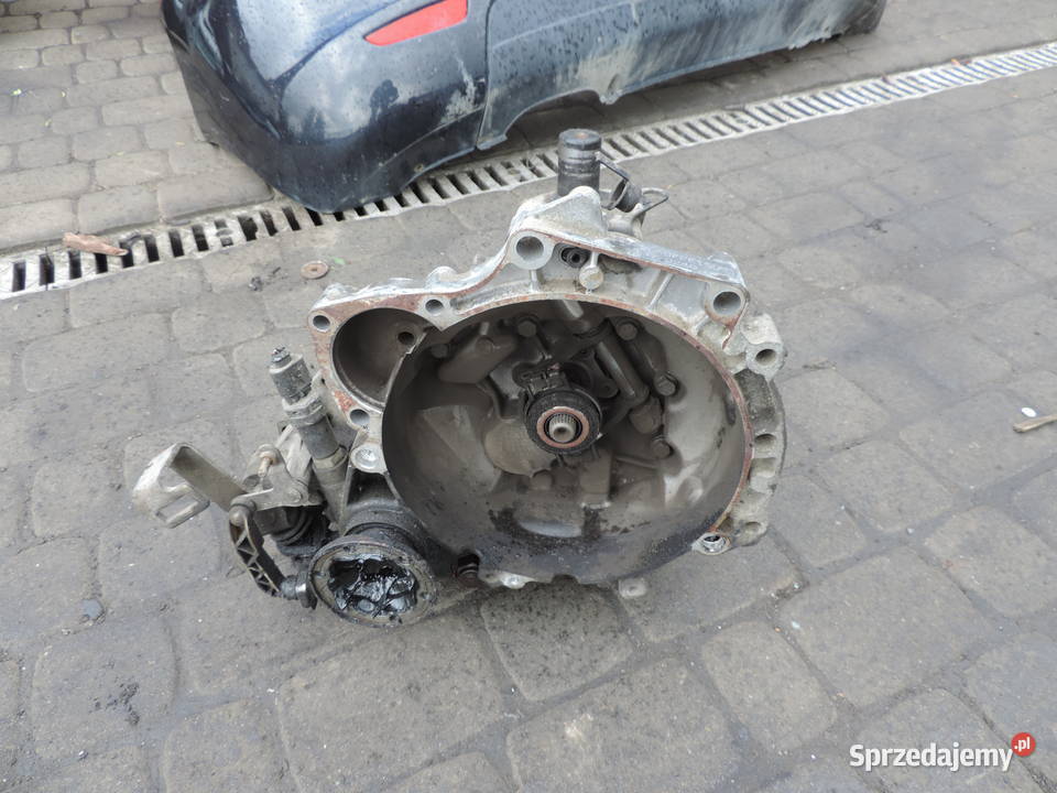 SKRZYNIA BIEGÓW FFE VW POLO III 6N LUPO AROSA 10 Rok produkcji 2002 Motoryzacja Nowy Sącz
